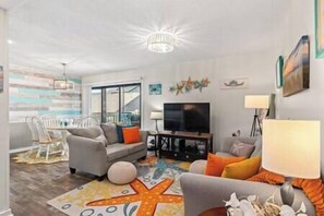 TV, DVD player - Starfish Shore -2BD/2BA Condo with BEAUTIFUL Ocean Views (Myrtle Beach)