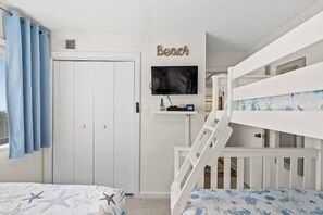 2 dormitorios, tabla de planchar con plancha, wifi y ropa de cama