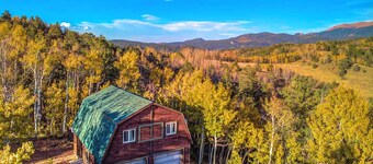 ★ Sleeps 6 ★ Surrounding Mtn + Aspen Vistas + Hot Tub + Game Room