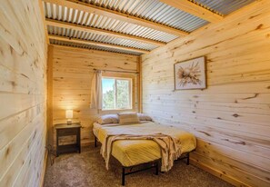 4 Schlafzimmer, Bügeleisen/Bügelbrett, kostenloses WLAN, Bettwäsche