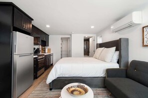 1 bedroom, iron/ironing board, WiFi