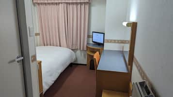 Escritorio, cortinas blackout y wifi gratis