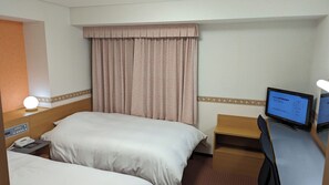 Desk, blackout drapes, free WiFi