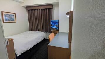 Desk, blackout drapes, free WiFi