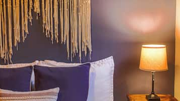 1 habitación, escritorio, tabla de planchar con plancha y wifi gratis