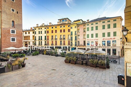 2 Bedr - Front Basilica View with Terrace
