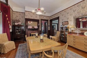 Dining - The Kate Shepard House is a beautiful Queen Victorian catalog home that was built in 1897. Come experience a genuine southern getaway complete with charm and comfort in this beautiful 6 bedroom 6 and half bathroom home in Mobile Alabama. Plenty of ro (Mobile)