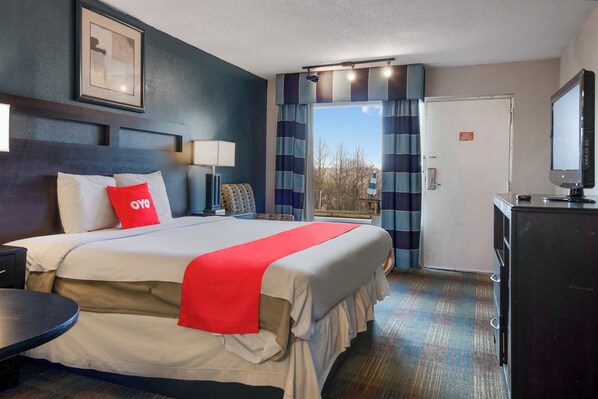 Desk, iron/ironing board, free WiFi, bed sheets