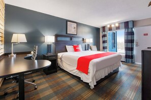 King Bed Accessible | Desk, iron/ironing board, free WiFi, bed sheets