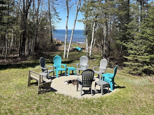 4-bedroom family-friendly house near Mackinac Island, on Lake Huron