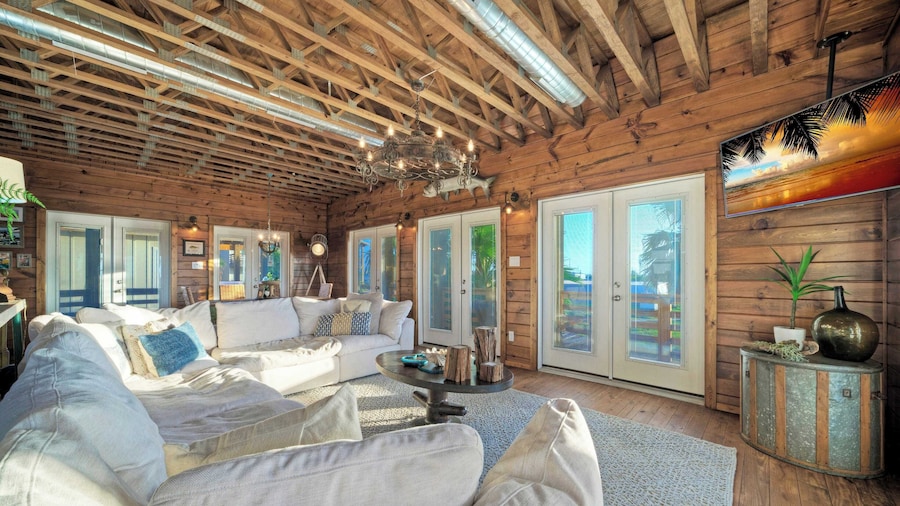 Fish Camp Buyout by Avantstay Unique 6bdr Escape, Private Pool + Views!