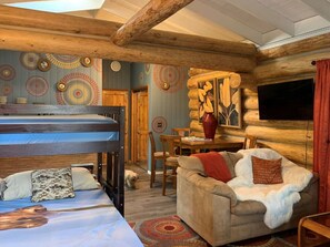 1 habitación, escritorio, wifi y ropa de cama 