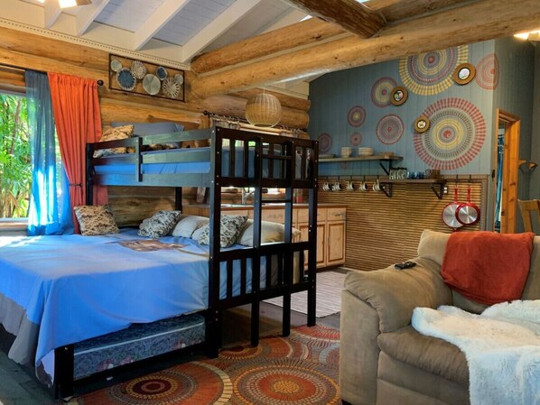 1 habitación, escritorio, wifi y ropa de cama 