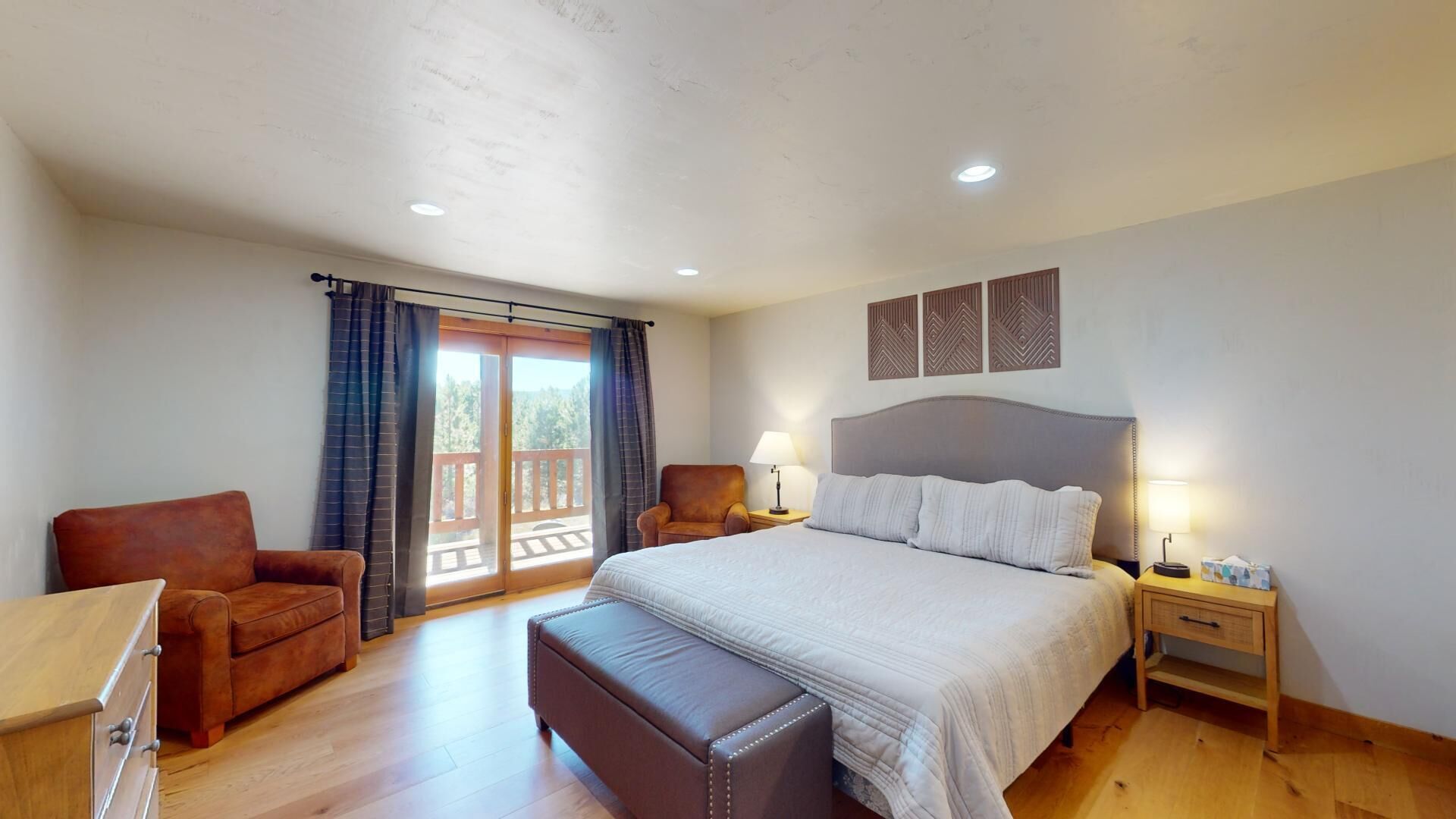 3 chambres, fer et planche à repasser, Wi-Fi gratuit, draps fournis