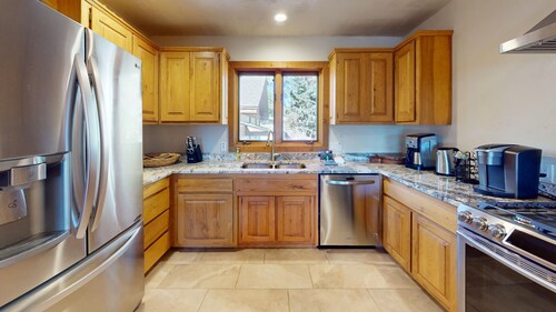 Close to the Golf Course | Pet-Friendly | Views | Ridgestone 39