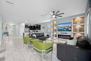 Smart TV, fireplace, video games, DVD player - New! Super Mario Villa with Million Dollar View by Disney W/Pool SPA & Golf View (Four Corners)