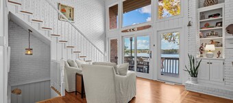 Luxury lake house in SC with mountain views!