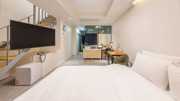 Basic Room, 1 Bedroom (208호) | 1 bedroom, WiFi (free) - Chuncheon Lunastay pet Pension (Chuncheon)