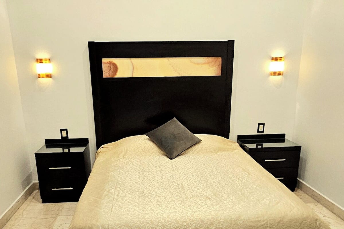 Quarto casal | Ferros/tábuas de passar roupa, Wi-Fi de cortesia