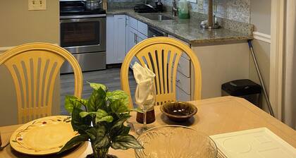 Charming 3-bedroom house in wonderful Winchester with WiFi, AC