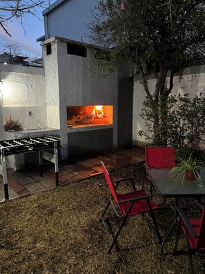 屋外ダイニングエリア