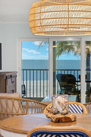 Dining - Exquisite NEW Gulf front Condo, stunning design (Sanibel)