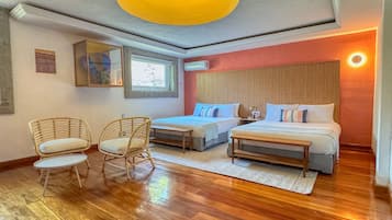 Studio Suite Khas | Seprai premium, selimut bulu angsa, dan didekorasi berbeda-beda