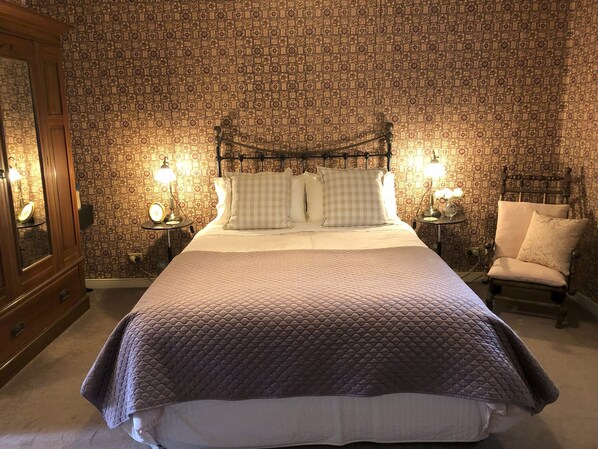 1 bedroom, desk, iron/ironing board, free WiFi