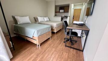 1 slaapkamer, een strijkplank/strijkijzer, wifi, beddengoed