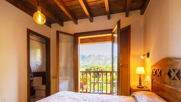 6 Schlafzimmer, Bügeleisen/Bügelbrett, Reisekinderbett, kostenloses WLAN