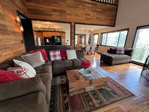 TV - Cozy 3-Bedroom Cabin W/ Fitness Room, Just 2 Blocks from Angel Fire Ski Lifts! (Angel Fire)