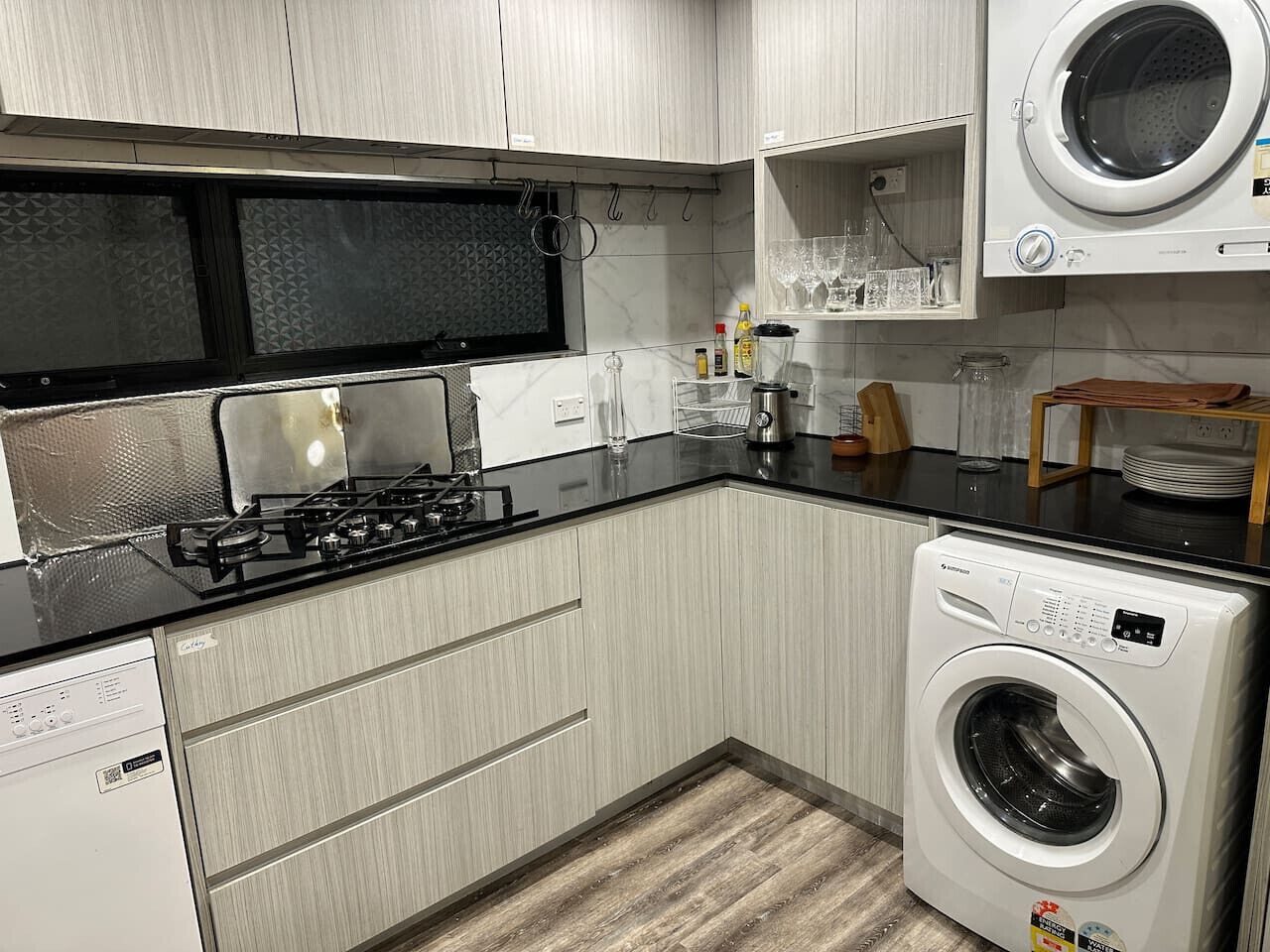 Fridge, microwave, oven, dishwasher