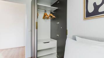 2 sovrum, strykjärn/strykbräda, wi-fi och sängkläder