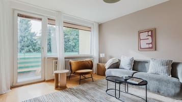 Fernseher, Stereoanlage