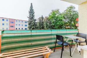 Outdoor dining - Blueground | Neukölln, fully furnished w/ balcony (Berlin)
