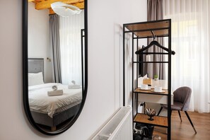 1 slaapkamer, een bureau, wifi, beddengoed