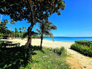 Private beach, white sand, free beach shuttle, free beach cabanas - Evelyn Azure Escapes Boracay Newcoast  (Boracay Island)