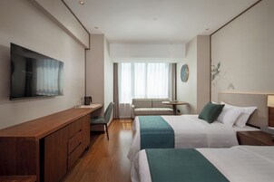 高级双床房 | 熨斗/熨板、免费 WiFi