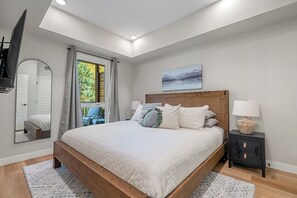 1 bedroom, iron/ironing board, travel crib, WiFi