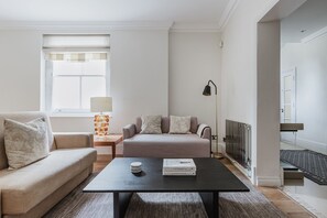 Fernseher, Stereoanlage