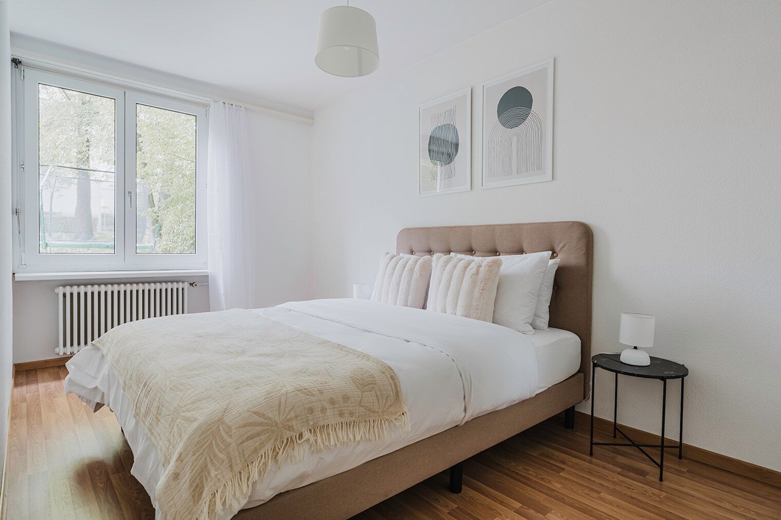 3 bedrooms, iron/ironing board, WiFi, bed sheets