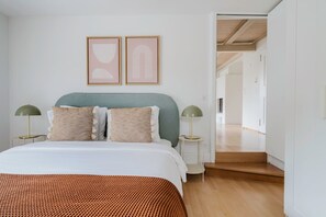 2 bedrooms, iron/ironing board, WiFi, bed sheets - Blueground | Fluntern, private w/d, walk to market (Zurich)