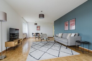 Télévision, chaîne hi-fi