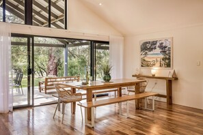 Dining - Peppermint Retreat - perfect rural getaway (Quindalup)