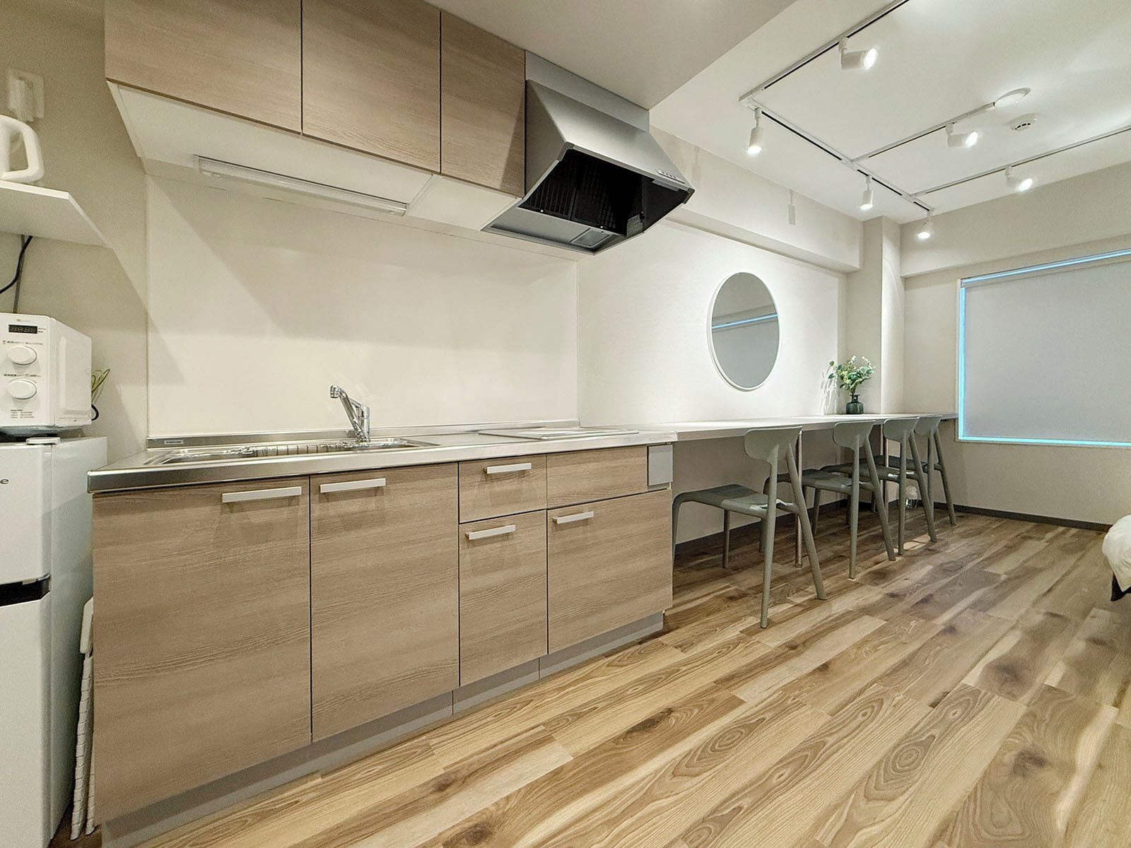 Comfort Studio, 2 Double Beds, Non Smoking, Kitchenette | Individually decorated, desk, iron/ironing board, free WiFi