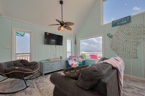 Smart TV, DVD player