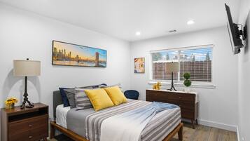 2 sovrum, strykjÀrn/strykbrÀda, wi-fi och sÀngklÀder