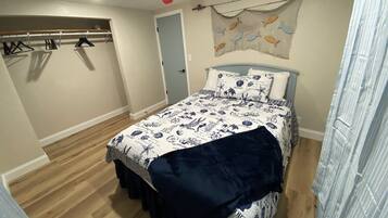 1 bedroom, WiFi, bed sheets