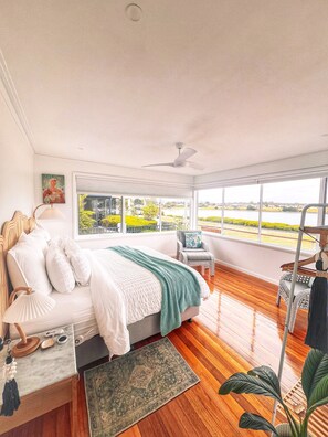 4 dormitorios, escritorio, tabla de planchar con plancha y wifi gratis