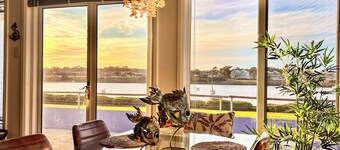 Prime Waterfront House/Breathtaking Water Views 5 min to Low Head Fairy Penguins